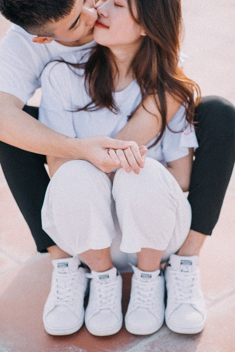 Hollywood Love Affairs